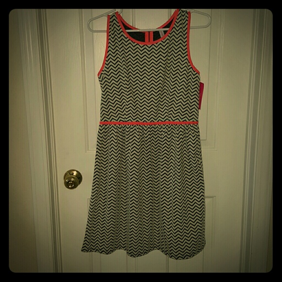 *NWT* Super Cute, Vintage Style Dress
