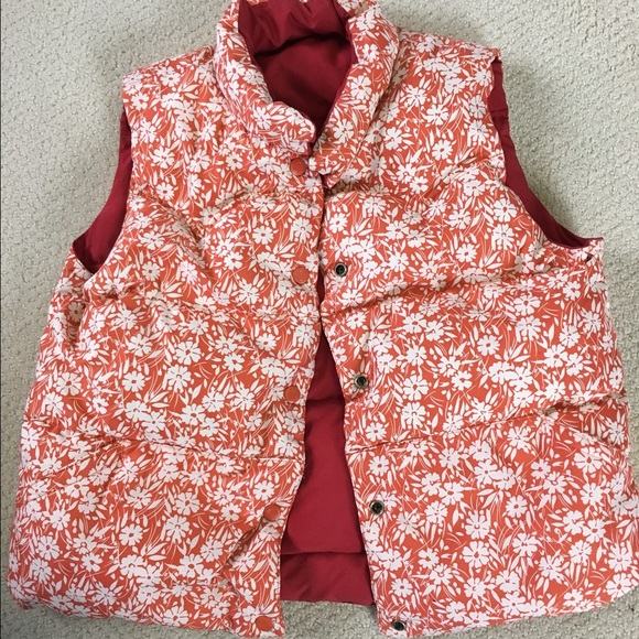 American Eagle Floral Orange/Red Reversible Puffy Vest