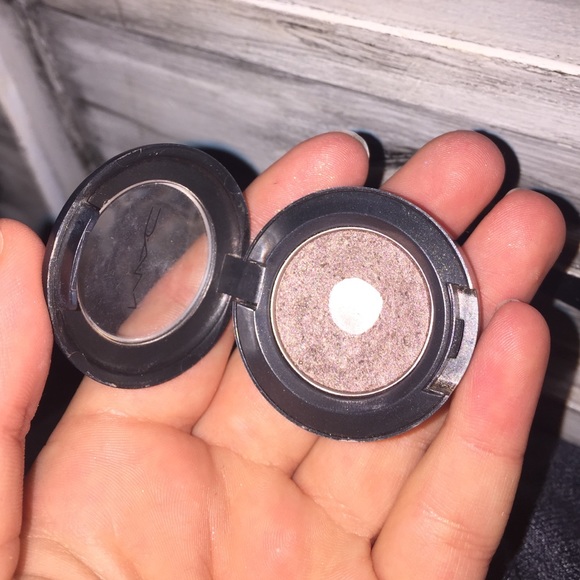 Mac eyeshadow