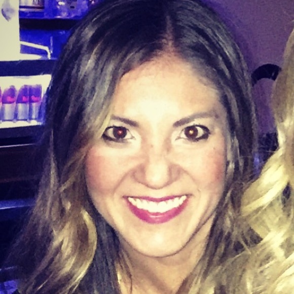 Meet your Posher, Kari - Picture 1 of 1