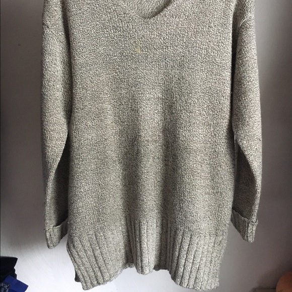 oversized vintage white & gray sweater