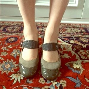 Grey buckled shoes