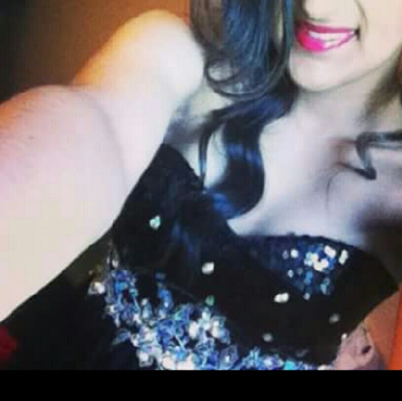 Black dress prom\homecoming