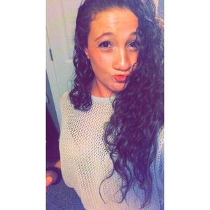 Meet your Posher, Carly