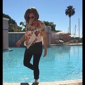 Meet your Posher, Crystal