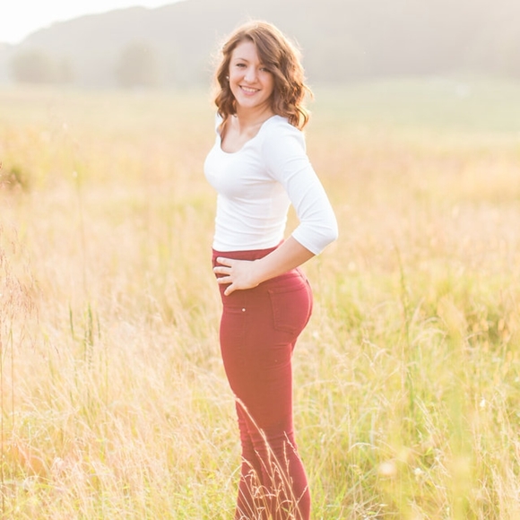 Meet your Posher, Alyssa