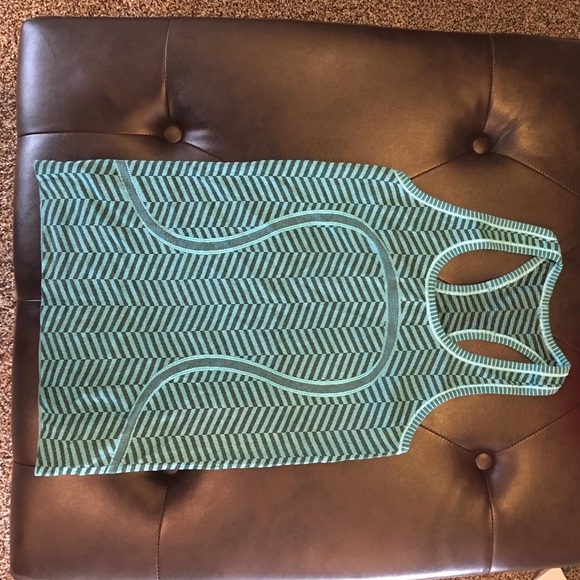 Lulu Lemon cool tank