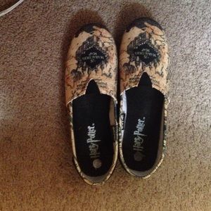 Size 9-10 (L) Marauder's map flats