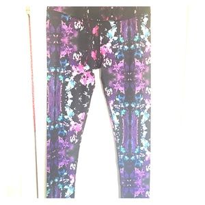 NWOT Fabletics leggings splatter print