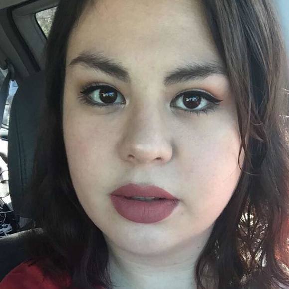 Meet your Posher, Reyna - Picture 1 of 1