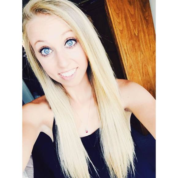 Meet your Posher, Jessica - Picture 1 of 1