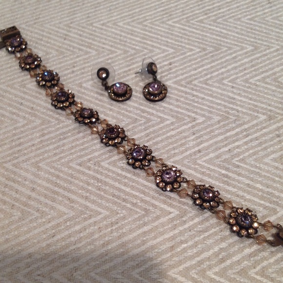 Matching bracelet and earrings. Lavender and gold
