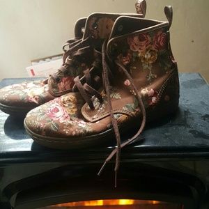 Dr. Martens floral brown boots
