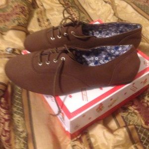Brown oxfords