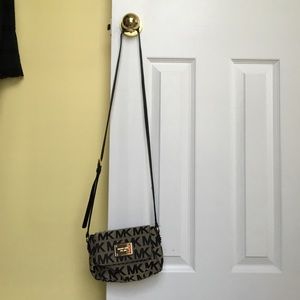 MK cross body