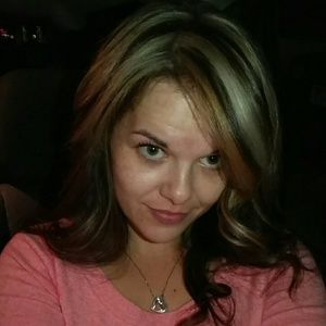 Meet your Posher, Amie