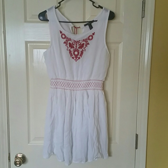 Forever21 cute white and red dress