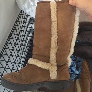 Woman's used ugh boots