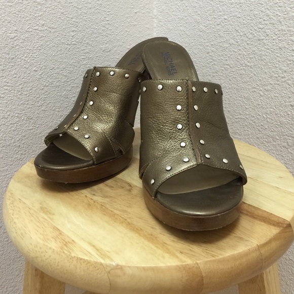Michael Michael Kors bronze heels - Picture 1 of 4