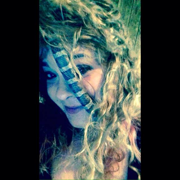 Meet your Posher, Paisley - Picture 1 of 1