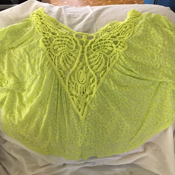 Shirt - Picture 2 of 2