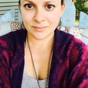 Meet your Posher, Nicole