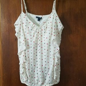 Heart flowly tank top.