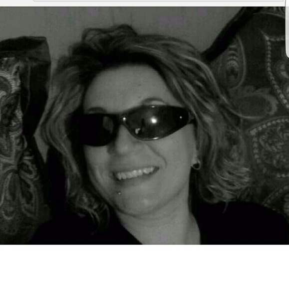 Meet your Posher, Jenny - Picture 1 of 1