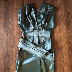 Queen of Heartz green satin 40s style dress