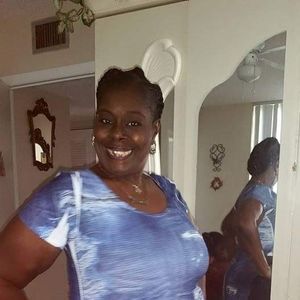 Meet your Posher, Beverly