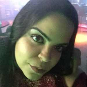 Meet your Posher, Desiree