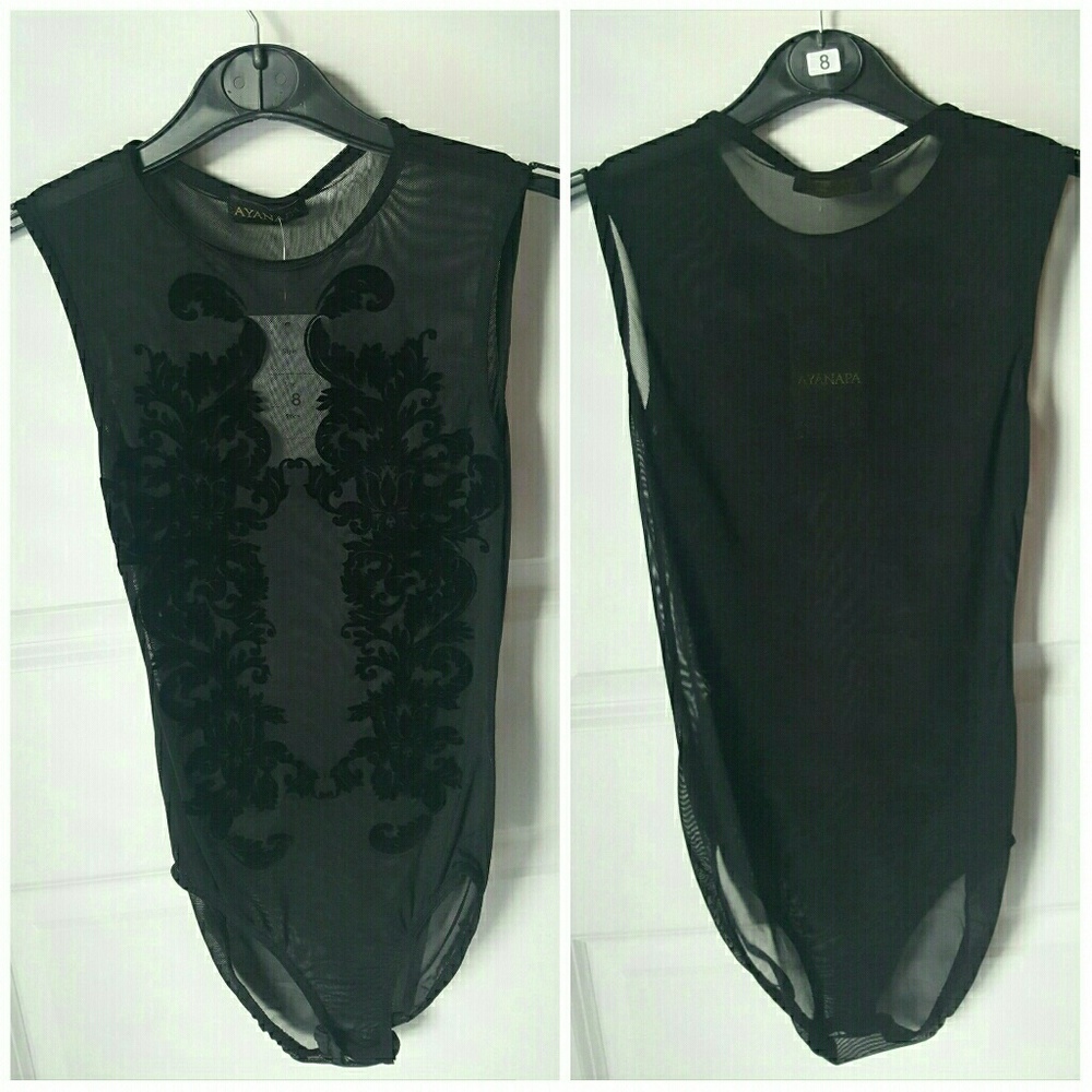 Mesh Baroque Applique Sleeveless Bodysuit - Picture 3 of 3