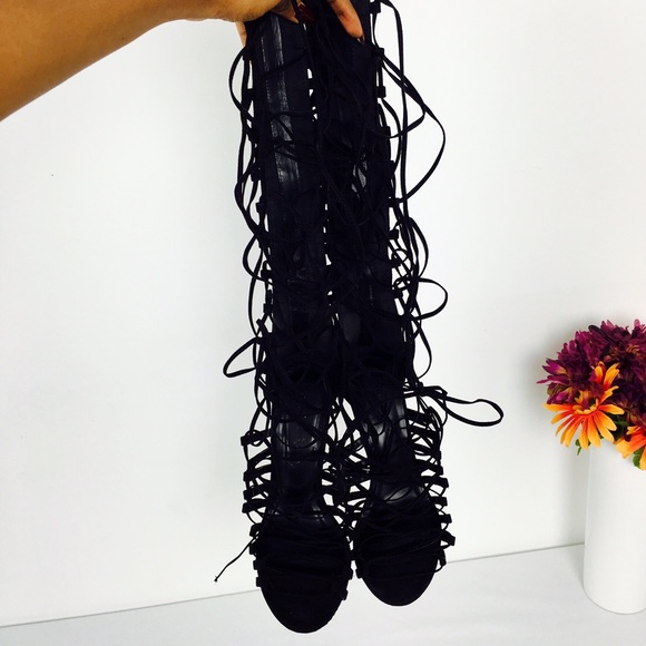 ❌❌SOLD❌❌Black tie up Strappy heels - Picture 4 of 4