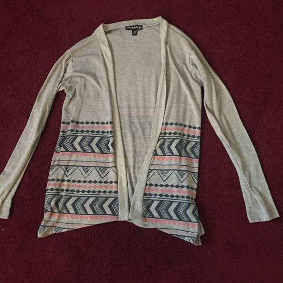 Gray cardigan with Tribal print - Picture 1 of 2
