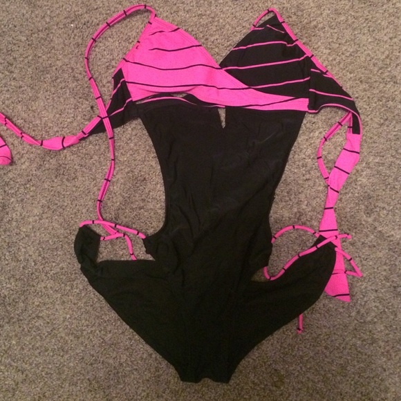 one piece bathing suit