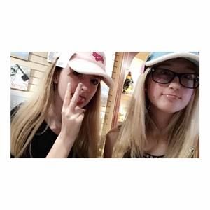 Meet your Posher, Carli