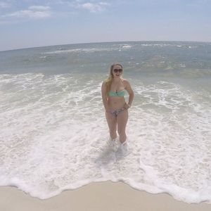 Meet your Posher, Courtney