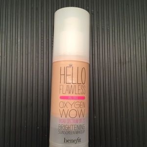 Benefit Oxygen Wow Foundation
