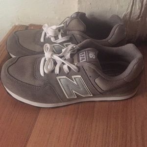 New balance sneakers size 7