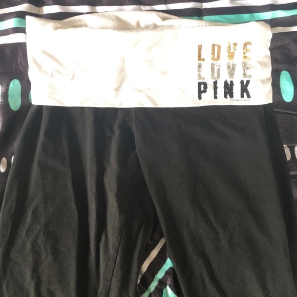 VS Capri cloth yoga's.