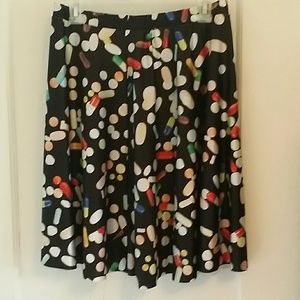 Pills skirt
