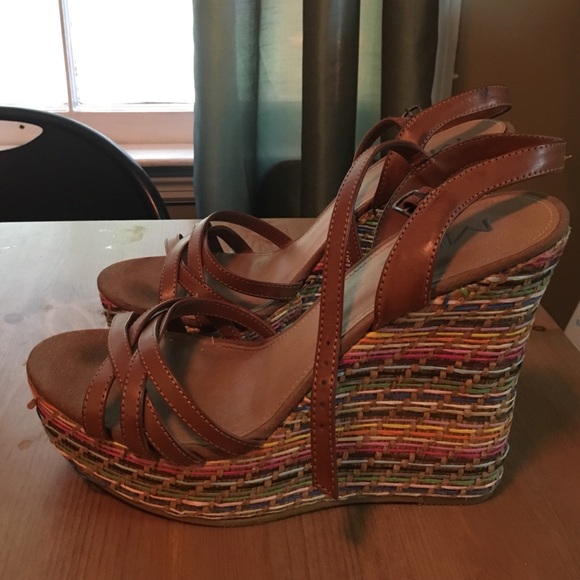 MIA Wedges 10