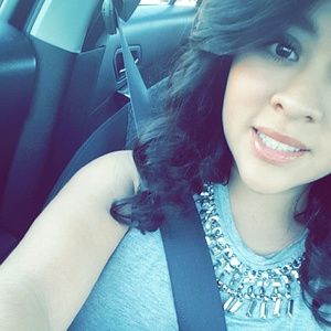 Meet your Posher, Adriana