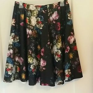Art skirt