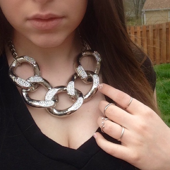 Hot Silver chunky chain necklace hint of sparkle