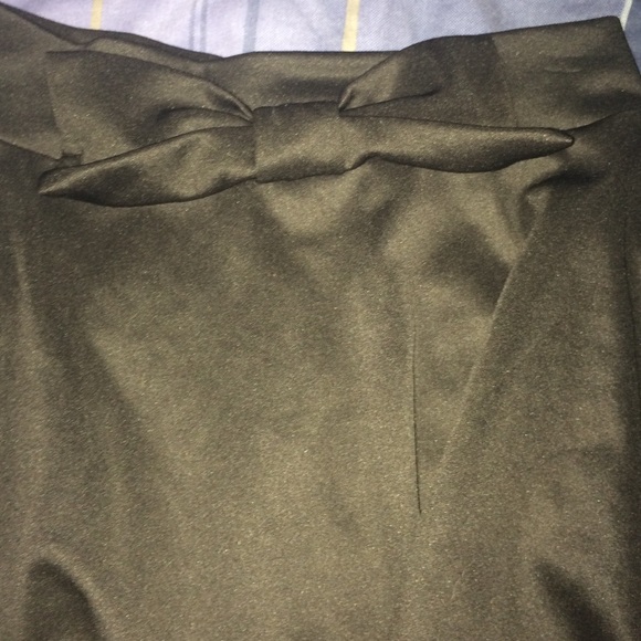 black skirt with bow❤️ - Picture 2 of 3