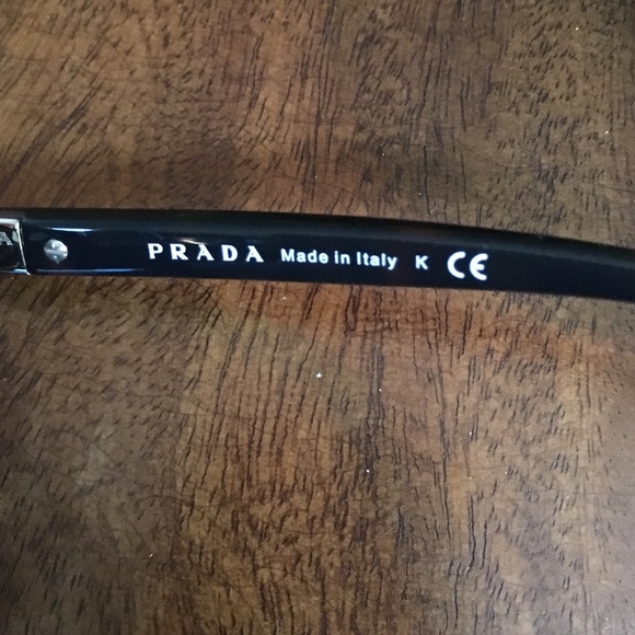Prada sunglasses - Picture 3 of 4