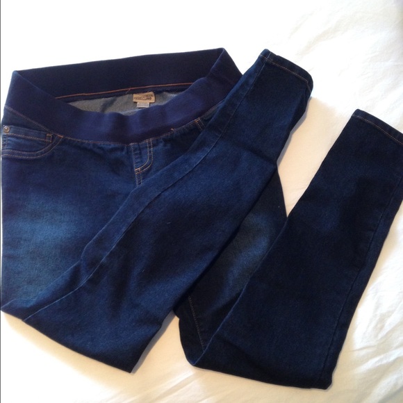 Maternity skinny jeans