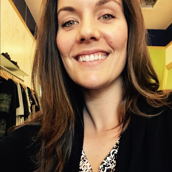 Meet your Posher, Liz