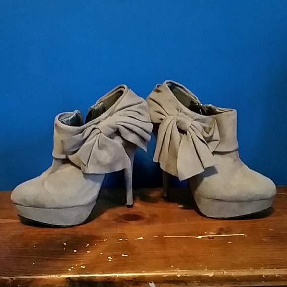High heel booties